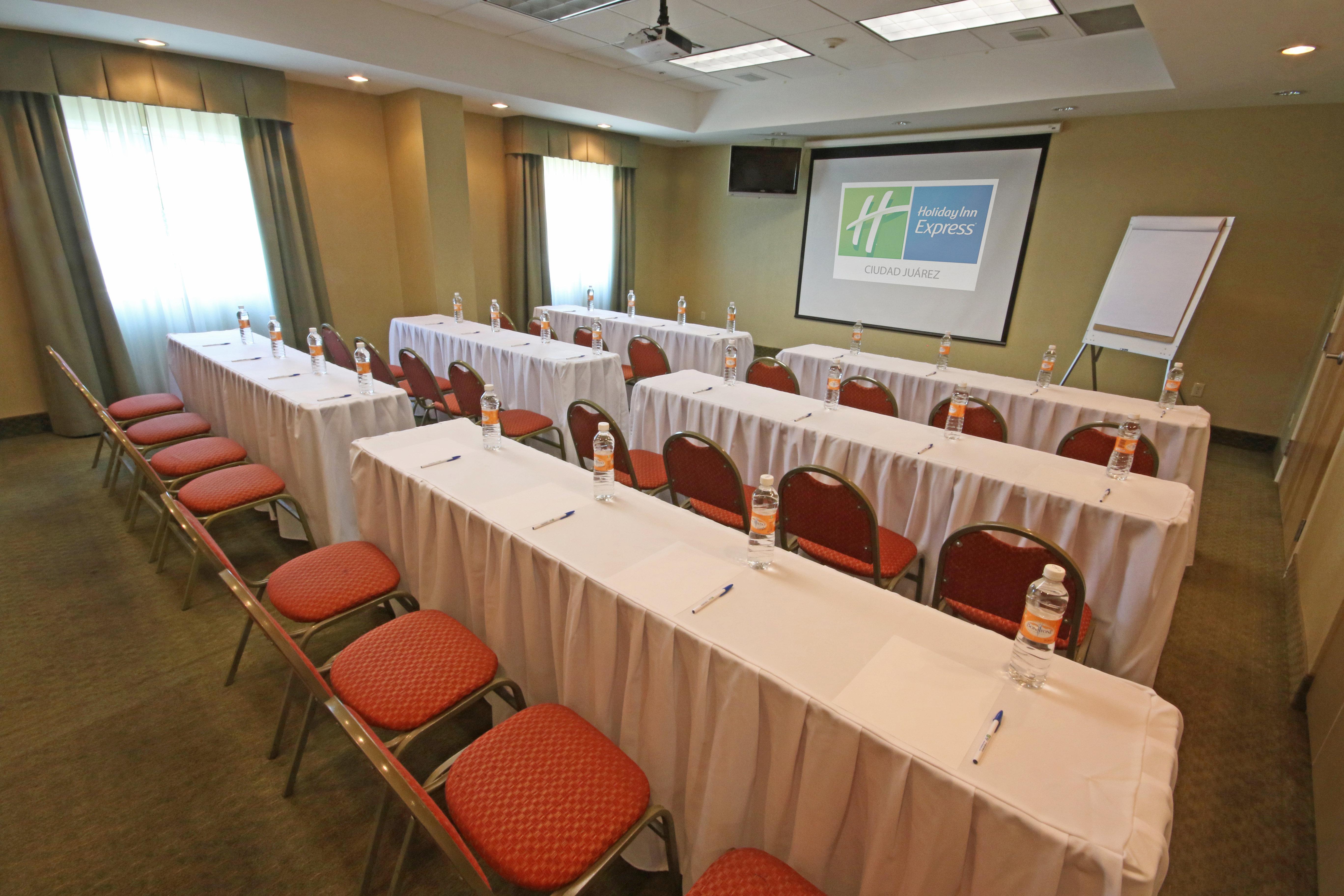 Holiday Inn Express Hotel & Suites Cd. Juarez - Las Misiones By Ihg Exterior foto